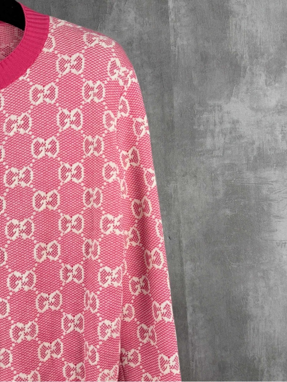 Authentic Gucci Pink GG Jacquard Knit Cardigan - Picture 4 of 8